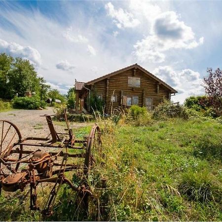 Le Chalet Du Chemin Et Sa Roulotte Berviller-en-Moselle Екстериор снимка